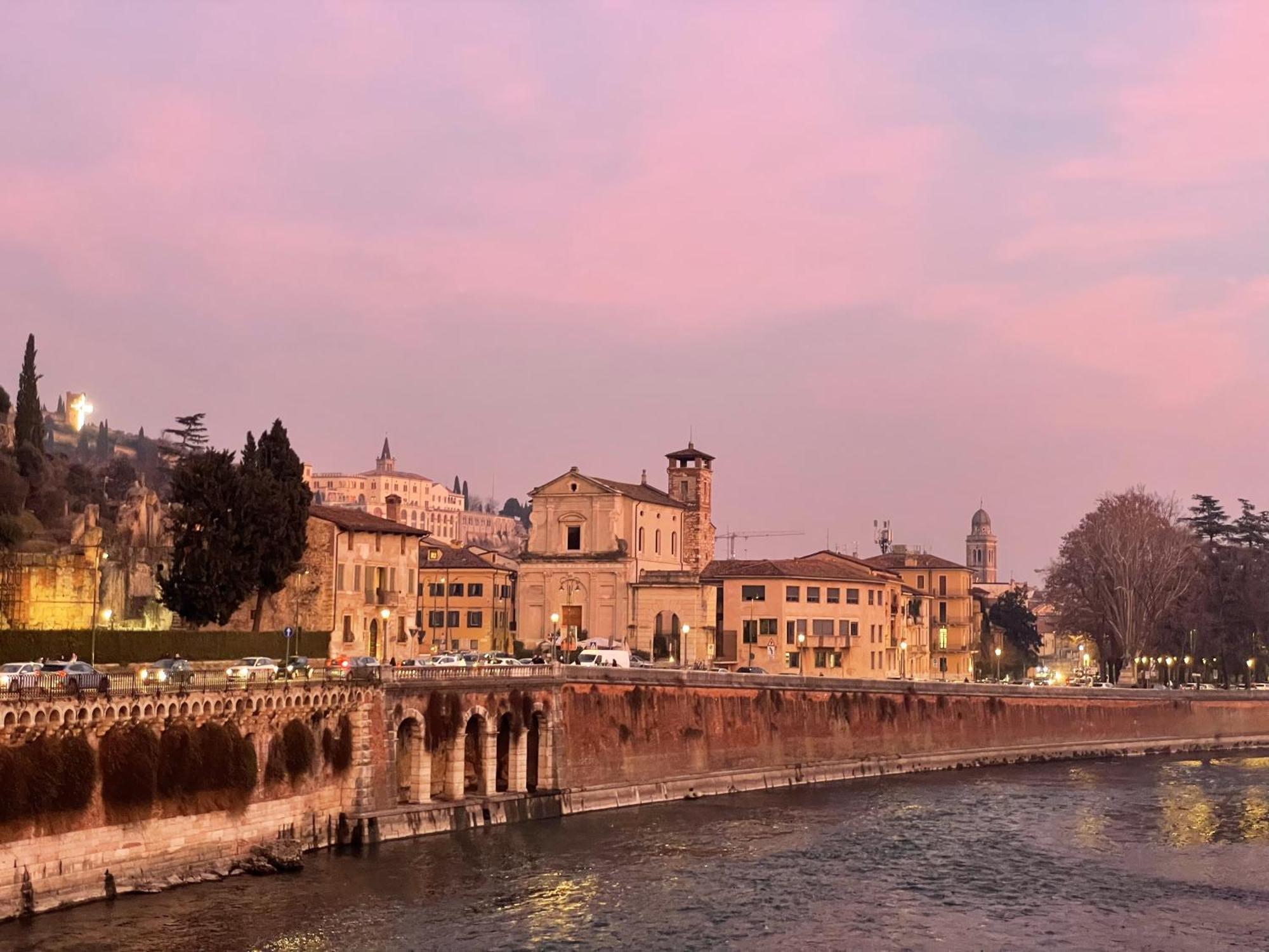 Primavera Al Teatro Romano Verona Exteriör bild